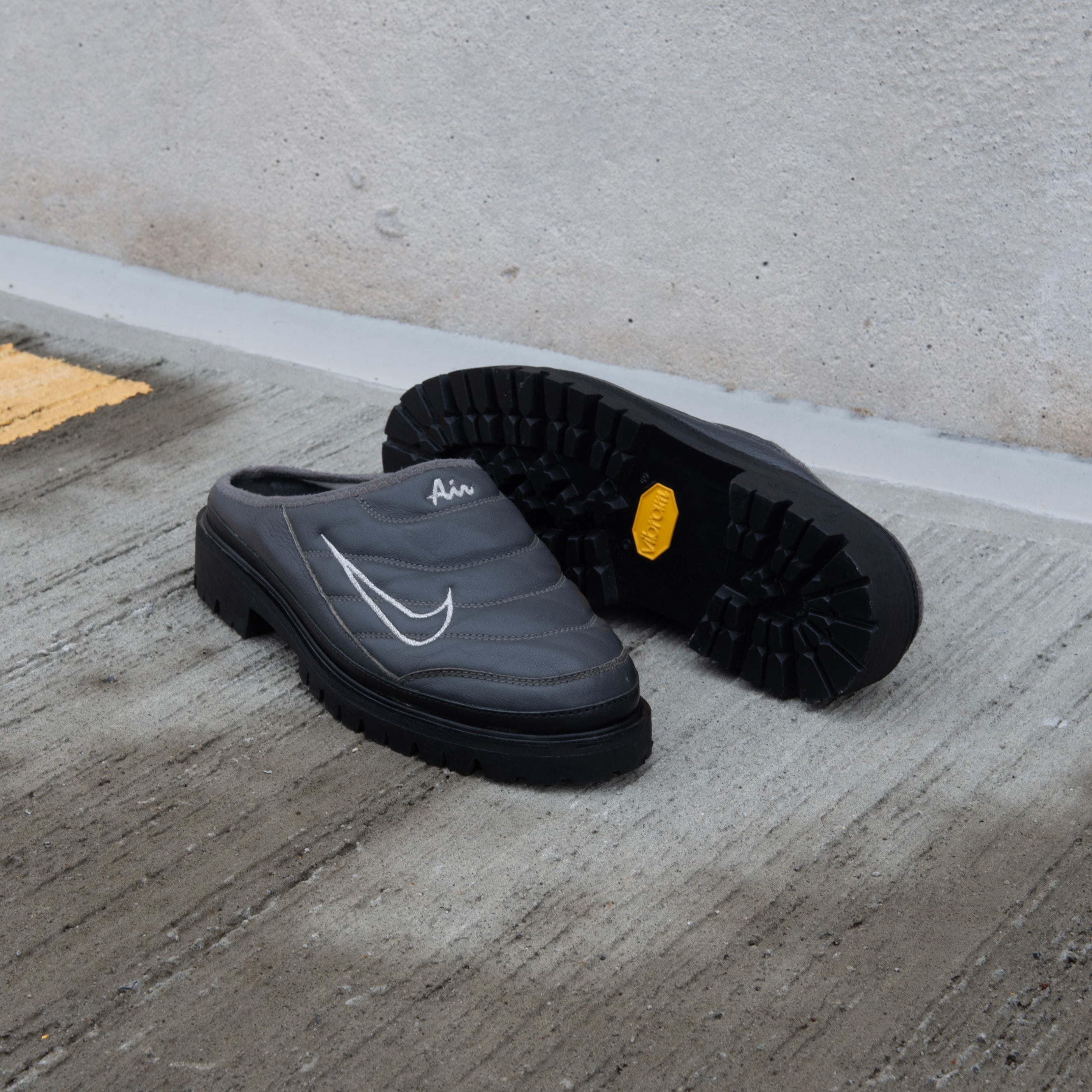 Reconstructed Collection - Nike Air Soc Moc (2003) – VILIS VINTAGE