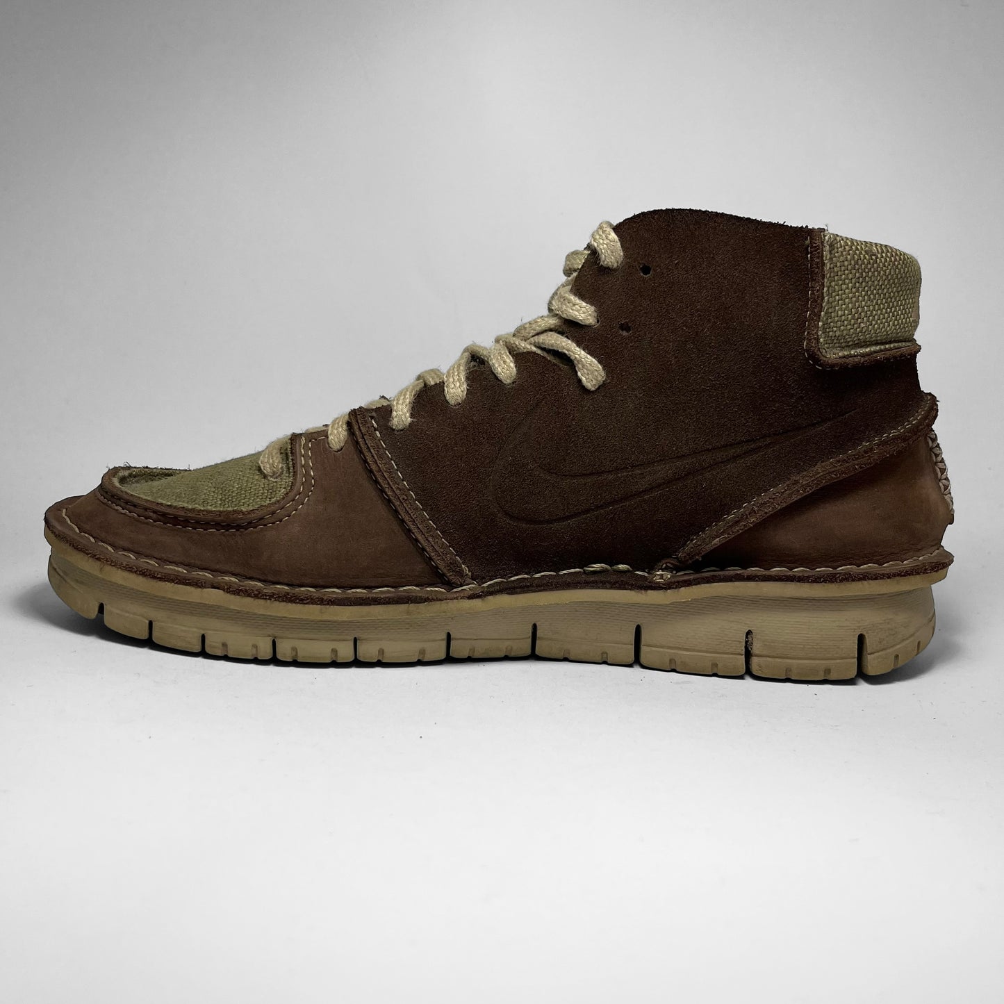 Nike Considered BB Mid (2005-2009)