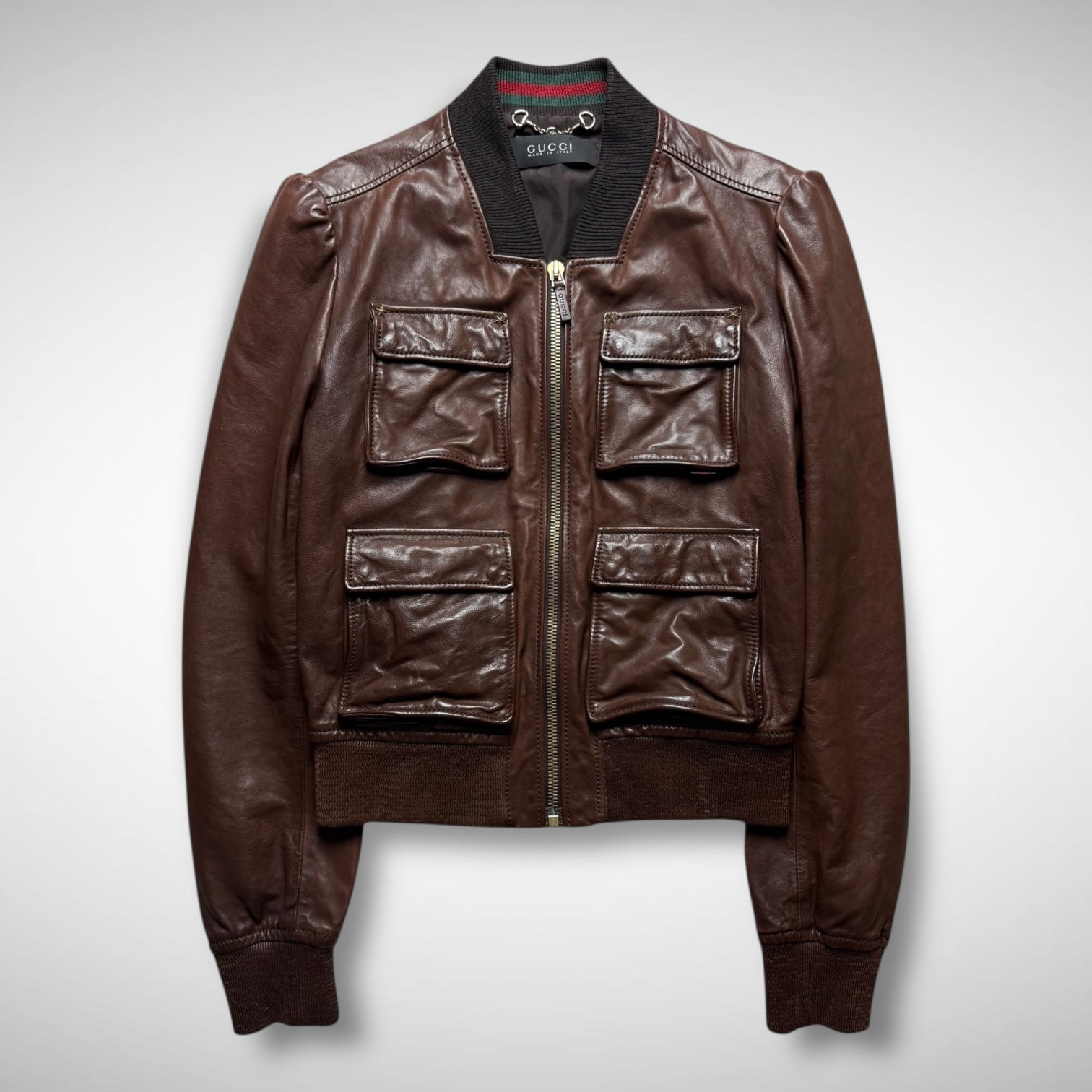 GUCCI レザー　ジャケット　牛革　44 背面　型押し　ビッグロゴ　ブラウン 中古・古着通販】GUCCI (グッチ) レザージャケット ブラウン サイズ:44
