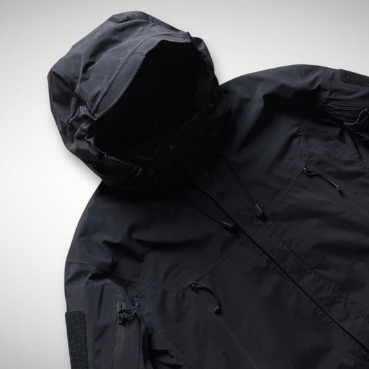 Arc’Teryx LEAF Alpha Gen 1 GTX (2011)