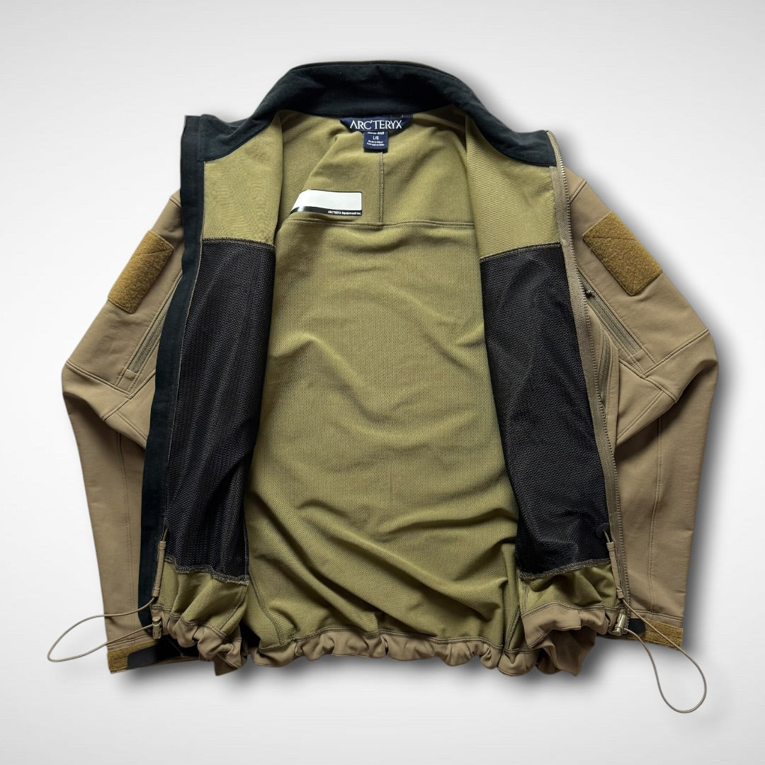 Arc’Teryx LEAF DRAC Soft-shell (2016)