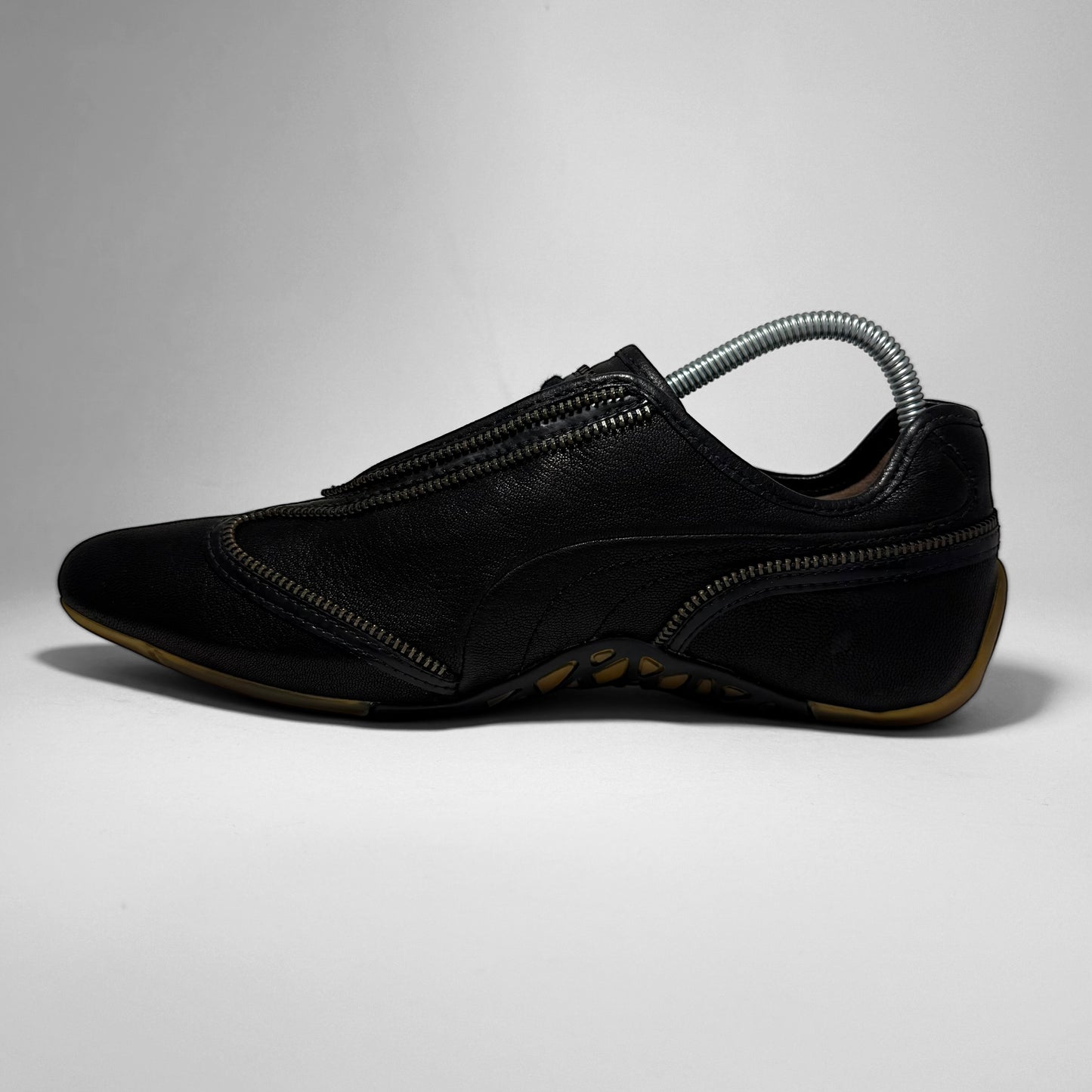 Puma x Alexander McQueen ‘London Running Chain Wns’ (2008)