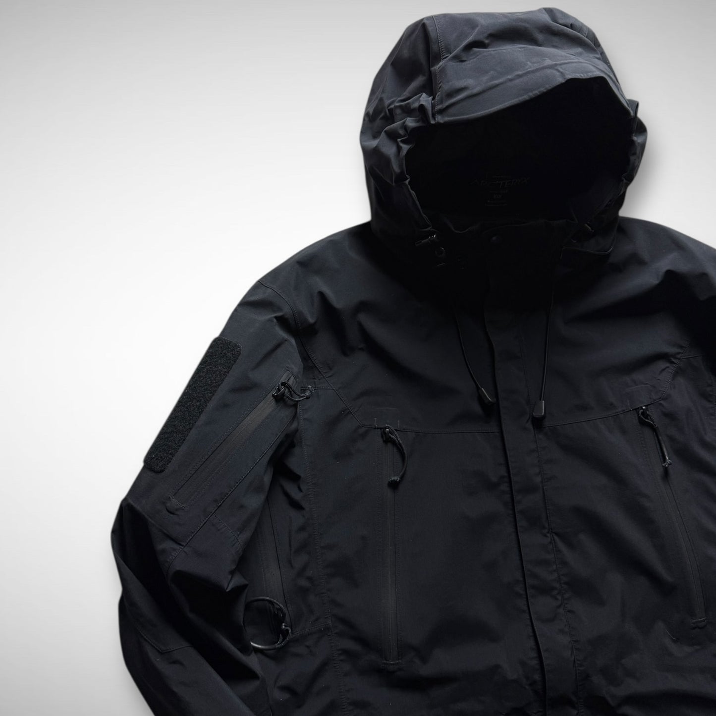 Arc’Teryx LEAF Alpha Gen 1 GTX (2011)