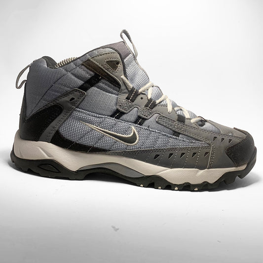 Nike ACG Lahar Mid (2006)