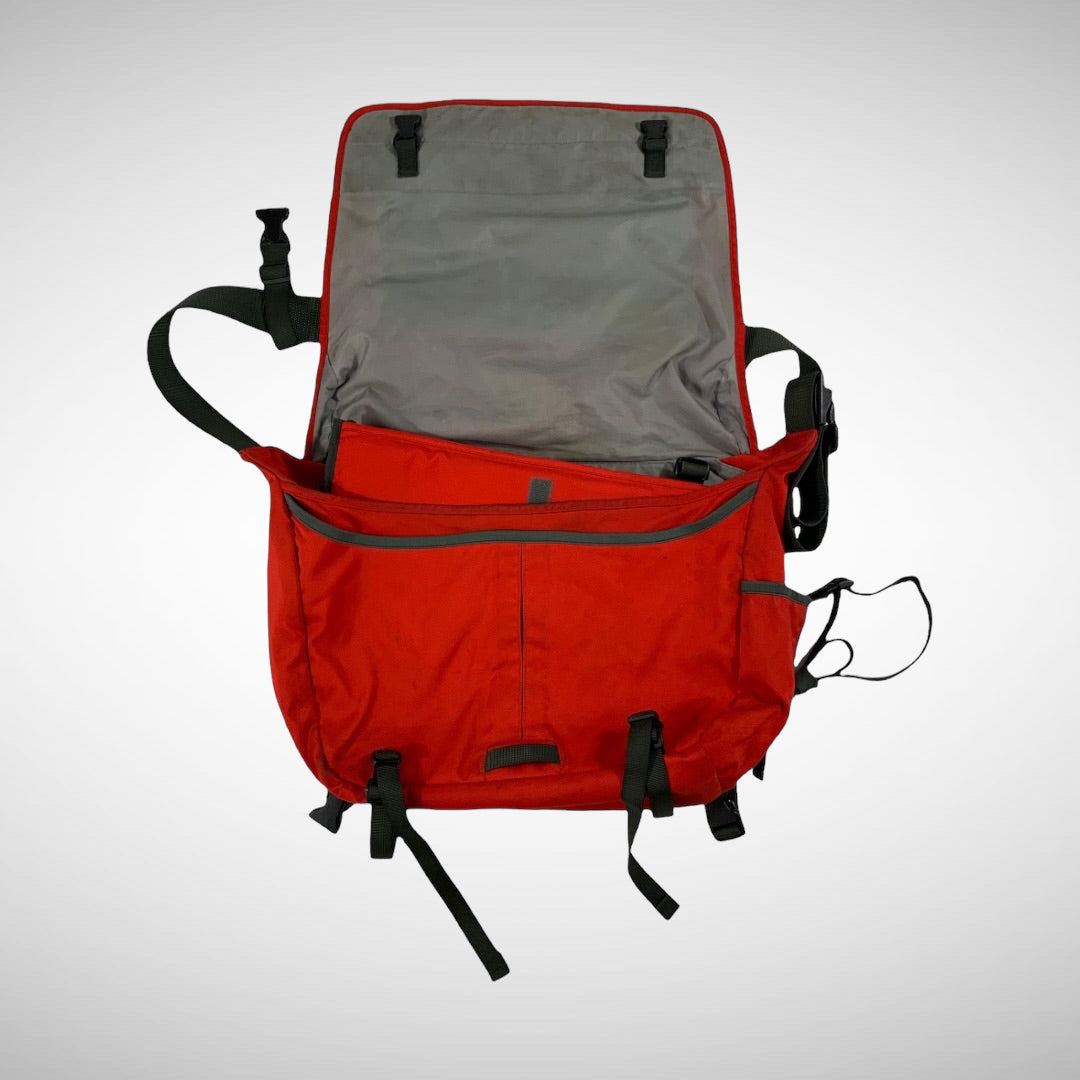 2005 patagonia bags Black Hole Waist Pack 5 Liter Birch White our utility Black Hole Waist Pack 5L has ample storage and zippered pockets Patagonia - Black Hole Waist