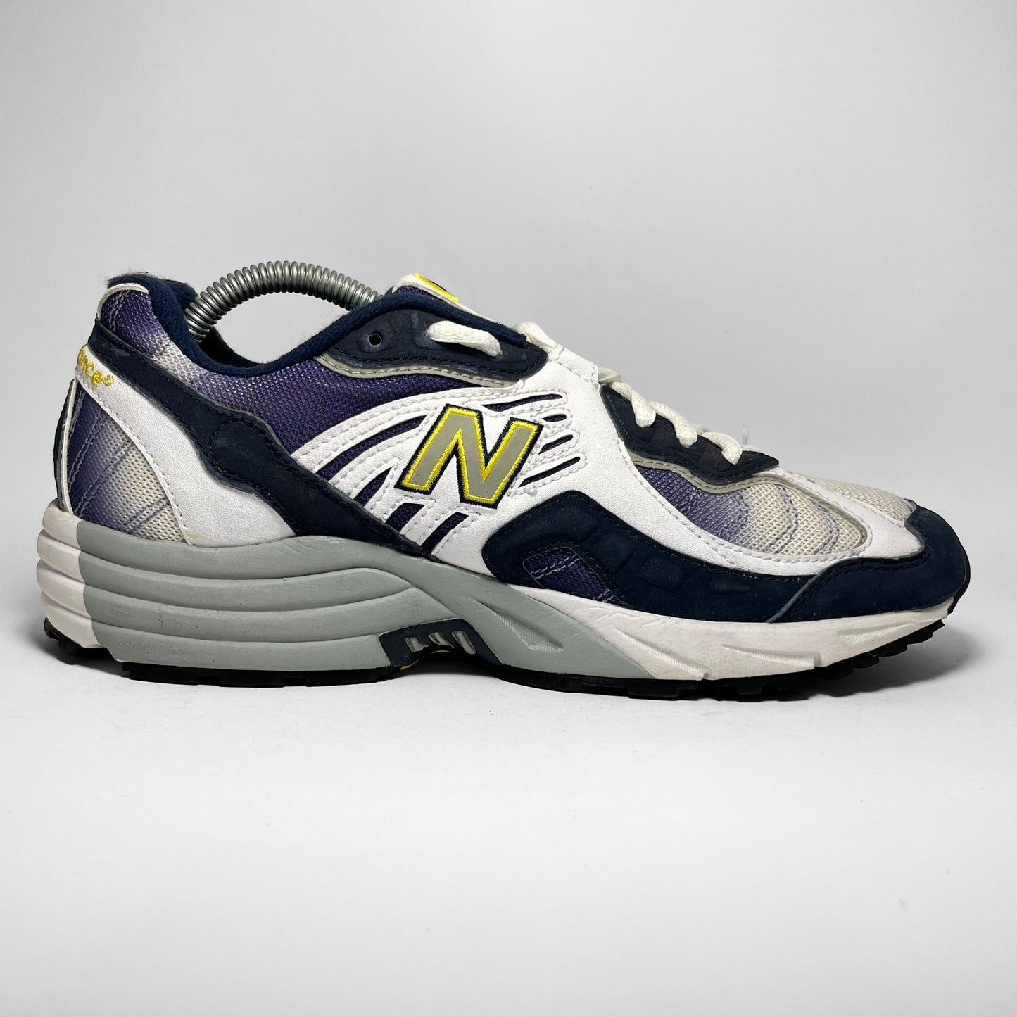 1990s new balance shoes hotsell