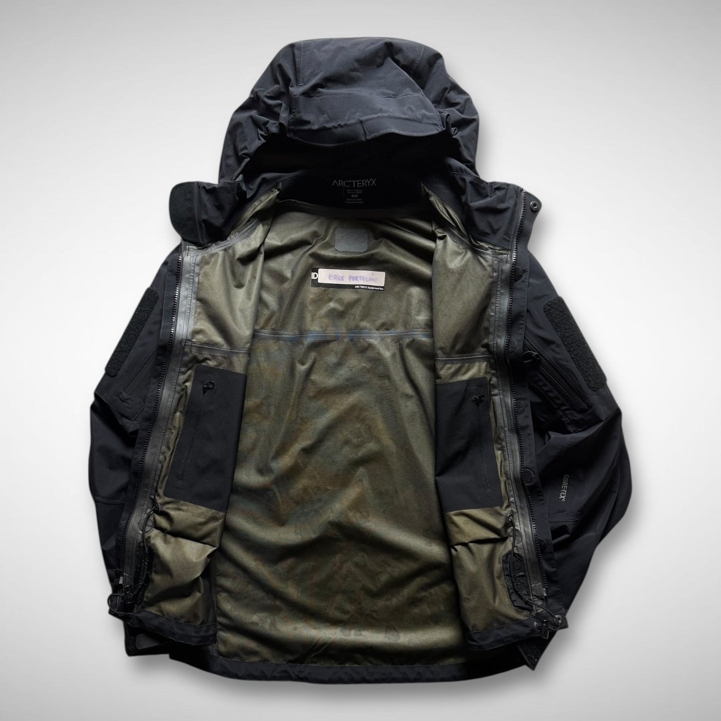 Arc’Teryx LEAF Alpha Gen 1 GTX (2011)